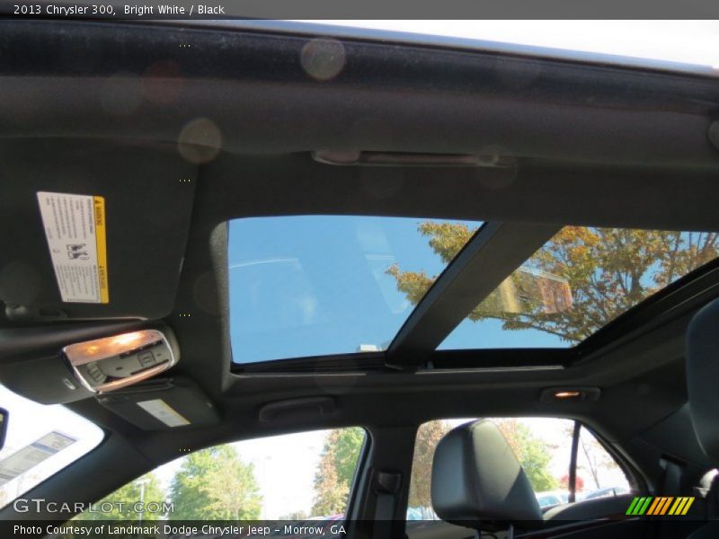 Bright White / Black 2013 Chrysler 300