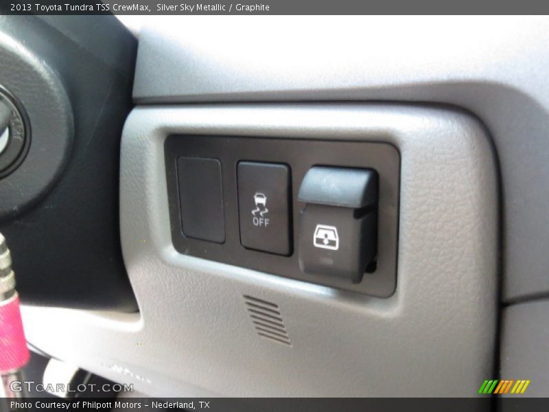 Silver Sky Metallic / Graphite 2013 Toyota Tundra TSS CrewMax