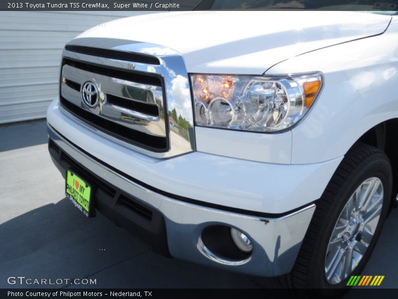 Super White / Graphite 2013 Toyota Tundra TSS CrewMax