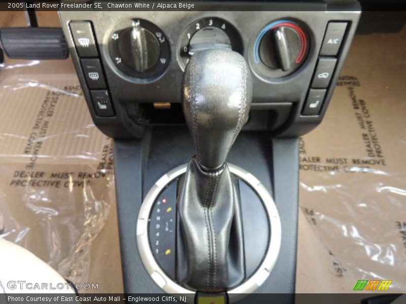 Chawton White / Alpaca Beige 2005 Land Rover Freelander SE