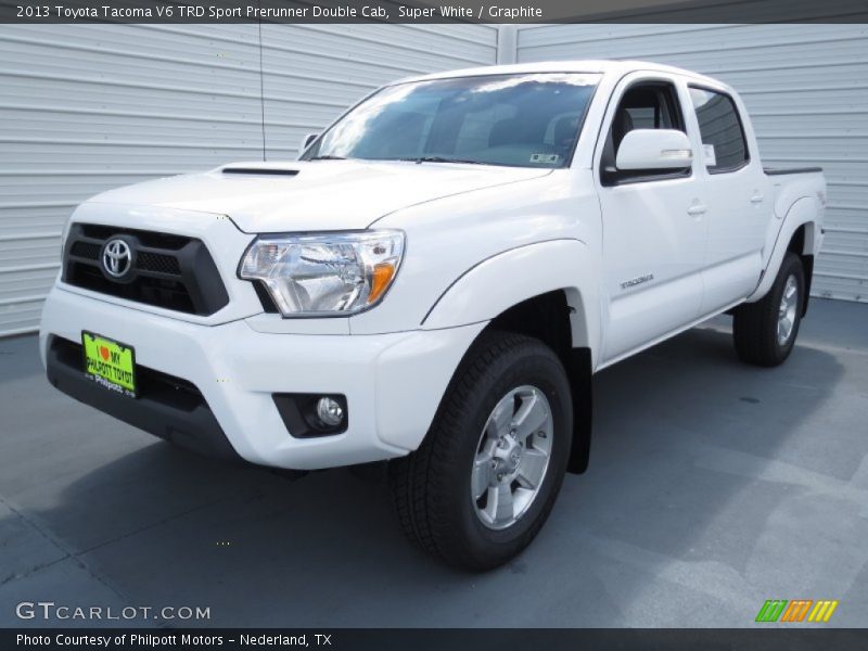 Front 3/4 View of 2013 Tacoma V6 TRD Sport Prerunner Double Cab