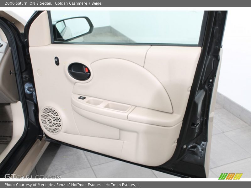 Door Panel of 2006 ION 3 Sedan