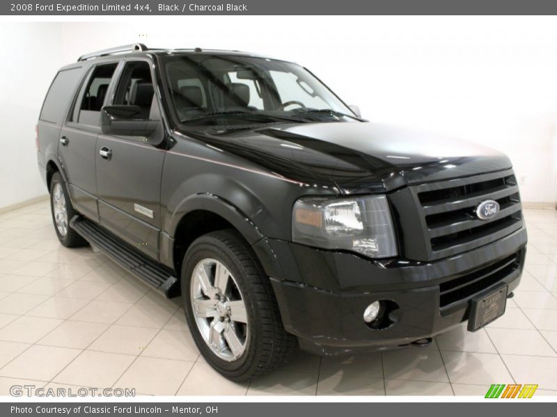 Front 3/4 View of 2008 Expedition Limited 4x4