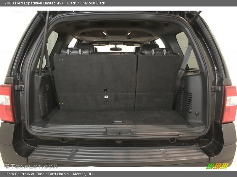  2008 Expedition Limited 4x4 Trunk