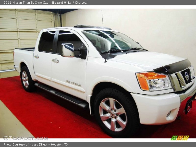 Blizzard White / Charcoal 2011 Nissan Titan SL Crew Cab
