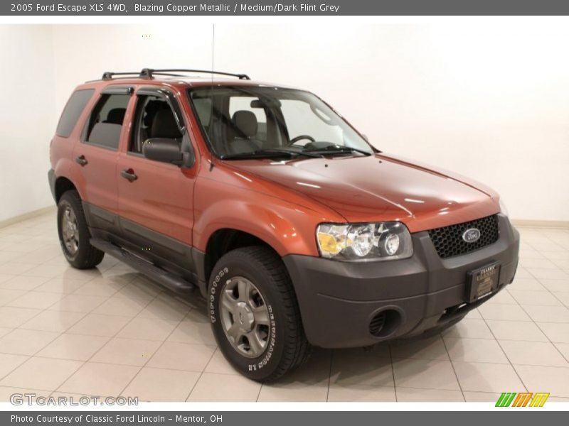 Blazing Copper Metallic / Medium/Dark Flint Grey 2005 Ford Escape XLS 4WD