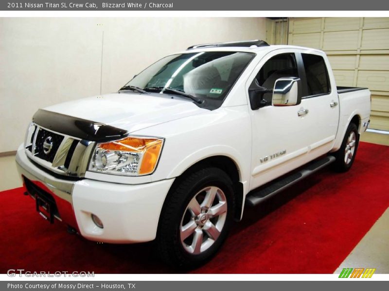 Blizzard White / Charcoal 2011 Nissan Titan SL Crew Cab