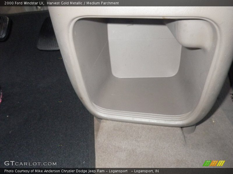 Harvest Gold Metallic / Medium Parchment 2000 Ford Windstar LX