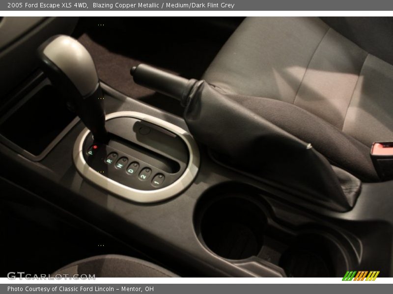 Blazing Copper Metallic / Medium/Dark Flint Grey 2005 Ford Escape XLS 4WD