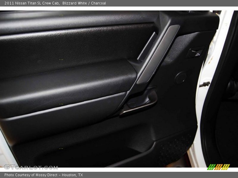 Blizzard White / Charcoal 2011 Nissan Titan SL Crew Cab