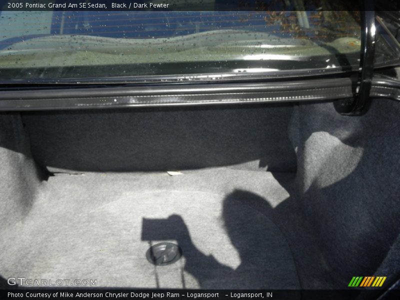 Black / Dark Pewter 2005 Pontiac Grand Am SE Sedan