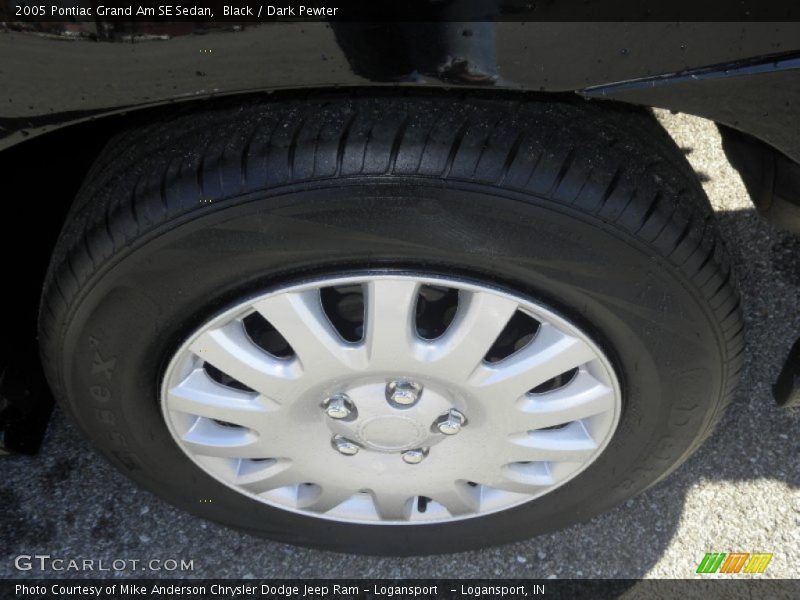 Black / Dark Pewter 2005 Pontiac Grand Am SE Sedan