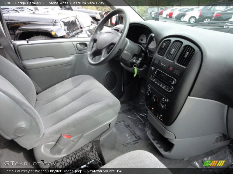 Stone White / Medium Slate Gray 2006 Dodge Caravan SE