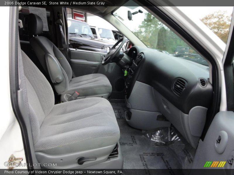 Stone White / Medium Slate Gray 2006 Dodge Caravan SE