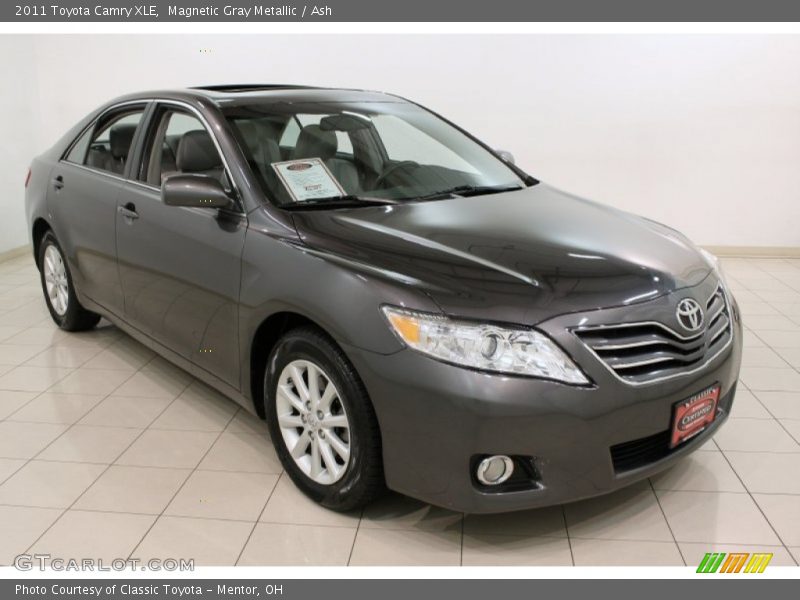 Magnetic Gray Metallic / Ash 2011 Toyota Camry XLE