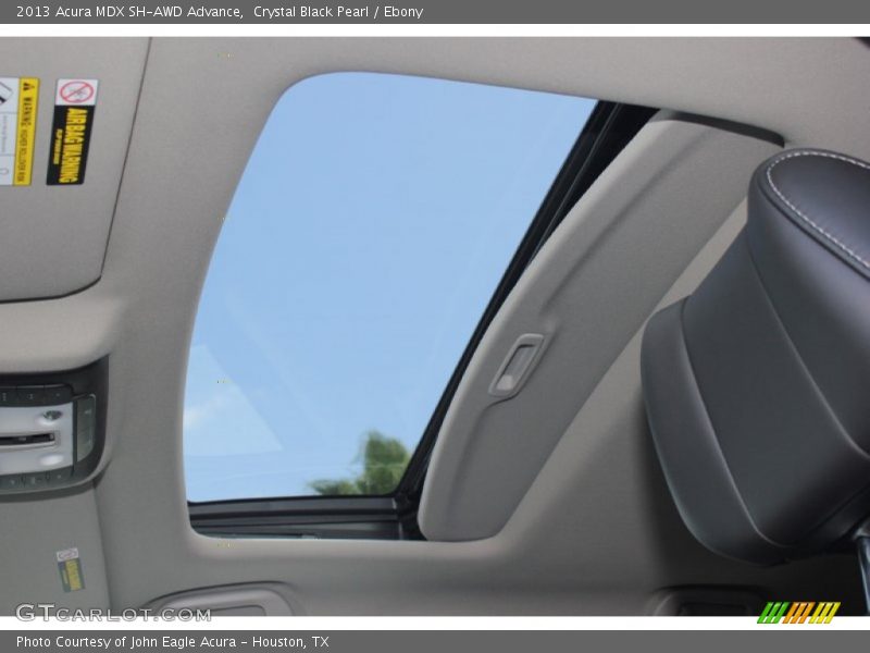 Sunroof of 2013 MDX SH-AWD Advance