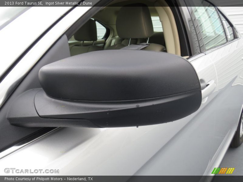 Ingot Silver Metallic / Dune 2013 Ford Taurus SE
