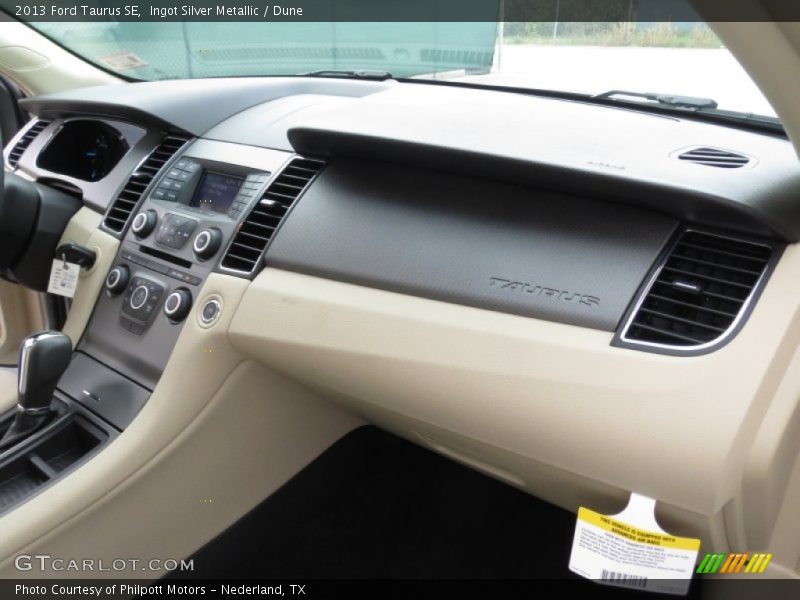 Ingot Silver Metallic / Dune 2013 Ford Taurus SE