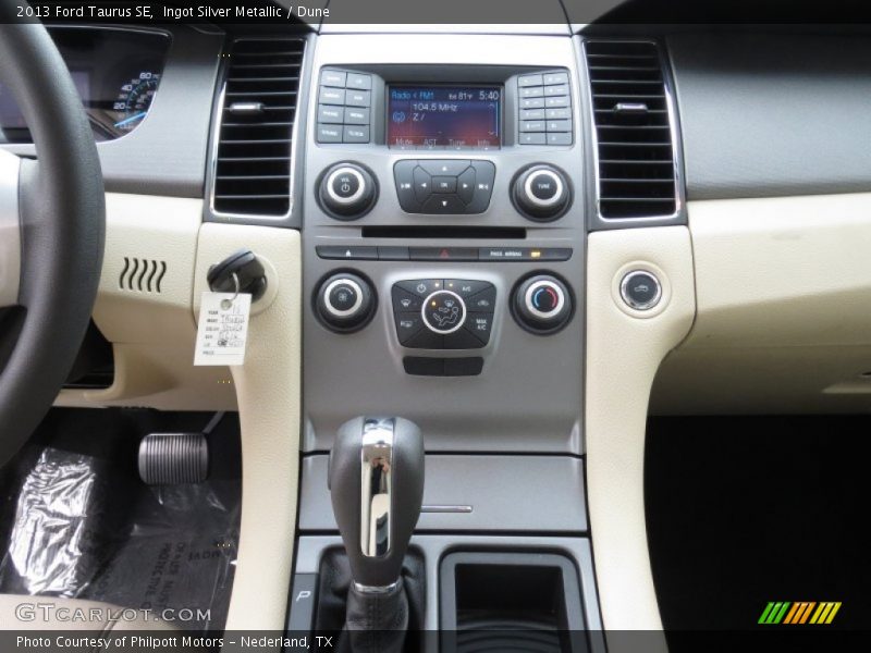 Controls of 2013 Taurus SE