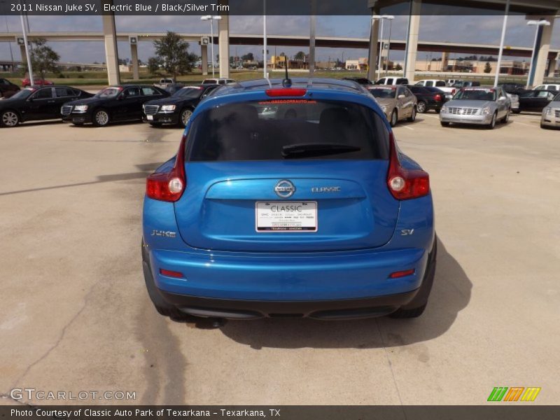 Electric Blue / Black/Silver Trim 2011 Nissan Juke SV