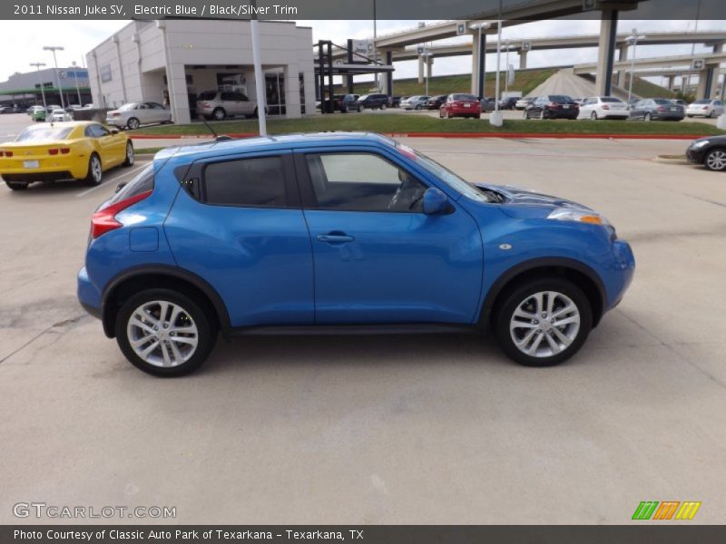 Electric Blue / Black/Silver Trim 2011 Nissan Juke SV