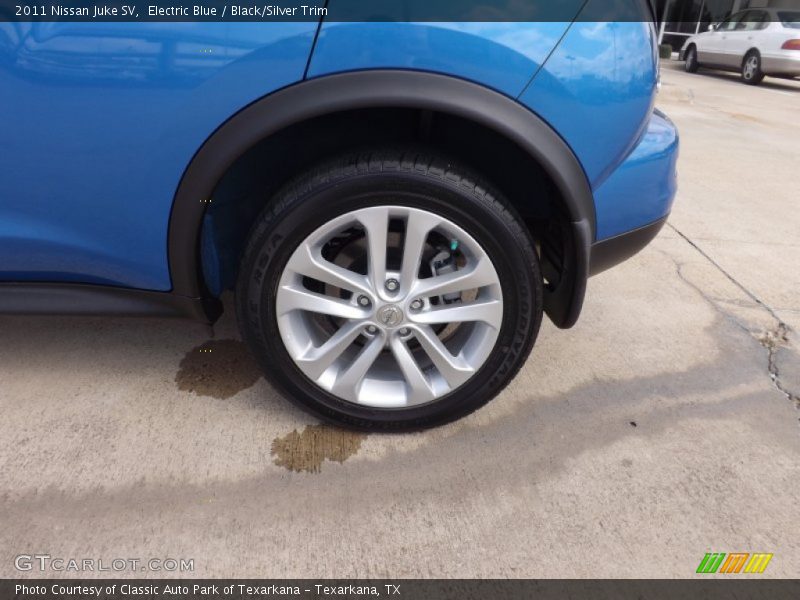 Electric Blue / Black/Silver Trim 2011 Nissan Juke SV