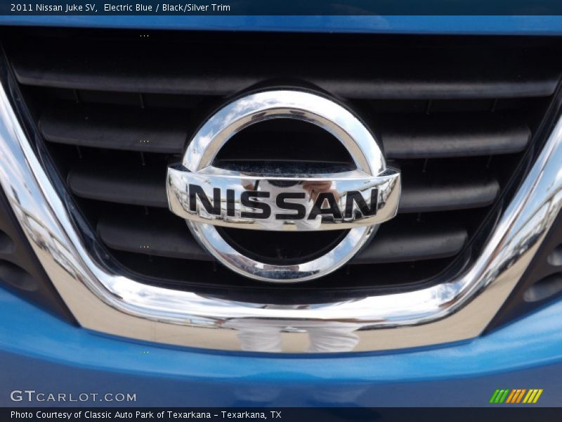 Electric Blue / Black/Silver Trim 2011 Nissan Juke SV