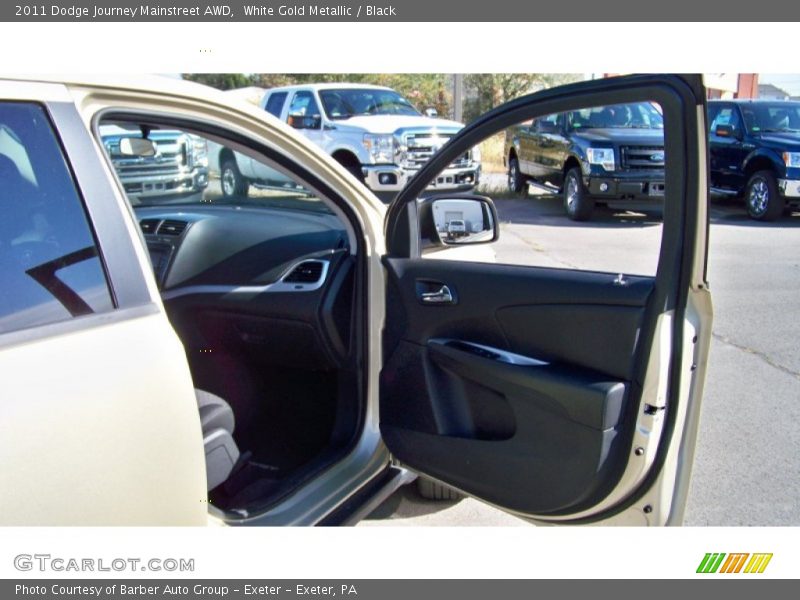 White Gold Metallic / Black 2011 Dodge Journey Mainstreet AWD