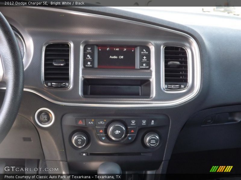 Bright White / Black 2012 Dodge Charger SE