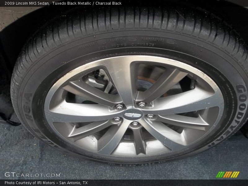 Tuxedo Black Metallic / Charcoal Black 2009 Lincoln MKS Sedan