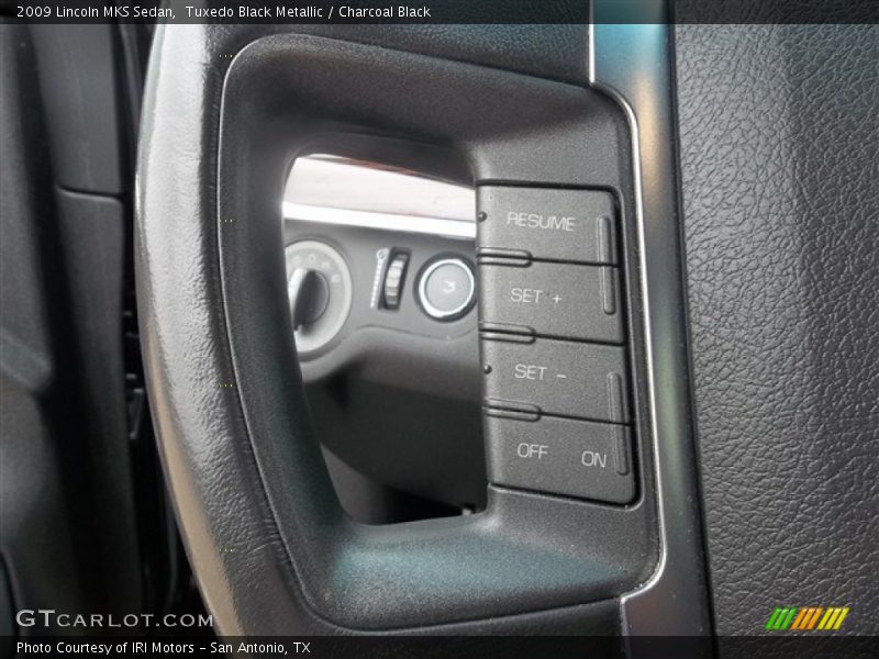 Tuxedo Black Metallic / Charcoal Black 2009 Lincoln MKS Sedan