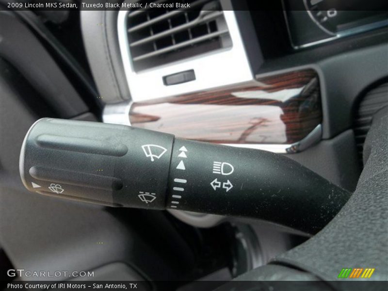 Tuxedo Black Metallic / Charcoal Black 2009 Lincoln MKS Sedan