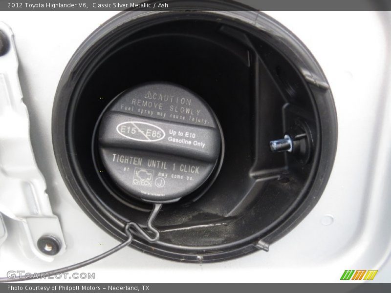 Classic Silver Metallic / Ash 2012 Toyota Highlander V6