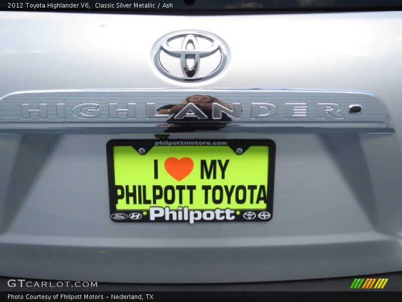 Classic Silver Metallic / Ash 2012 Toyota Highlander V6