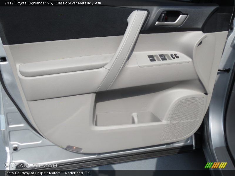 Classic Silver Metallic / Ash 2012 Toyota Highlander V6