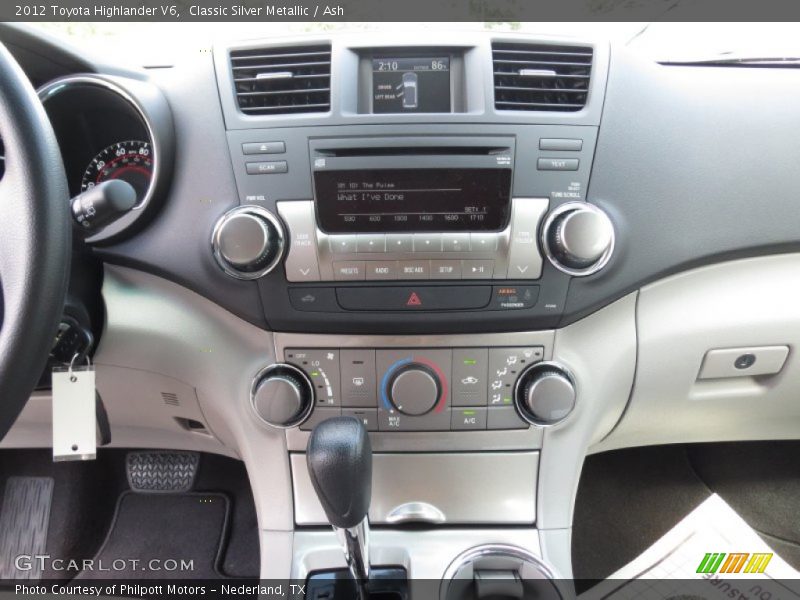 Classic Silver Metallic / Ash 2012 Toyota Highlander V6