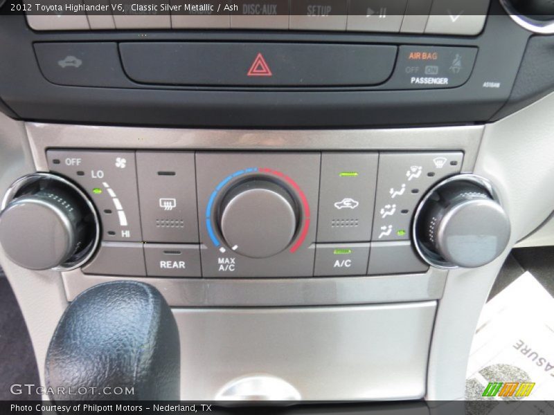 Classic Silver Metallic / Ash 2012 Toyota Highlander V6