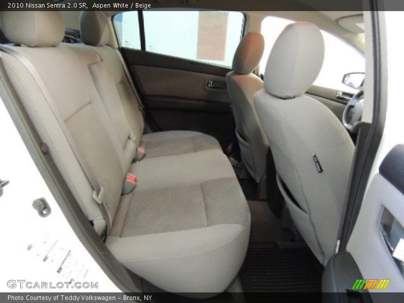 Aspen White / Beige 2010 Nissan Sentra 2.0 SR