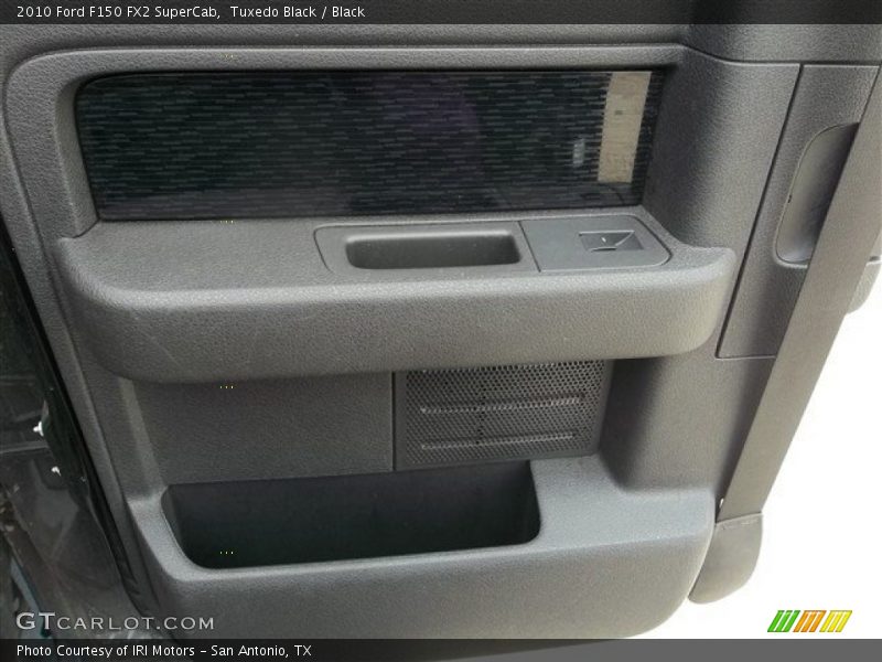 Tuxedo Black / Black 2010 Ford F150 FX2 SuperCab