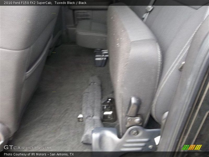 Tuxedo Black / Black 2010 Ford F150 FX2 SuperCab