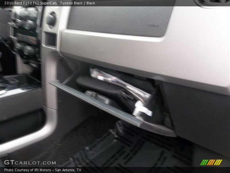 Tuxedo Black / Black 2010 Ford F150 FX2 SuperCab