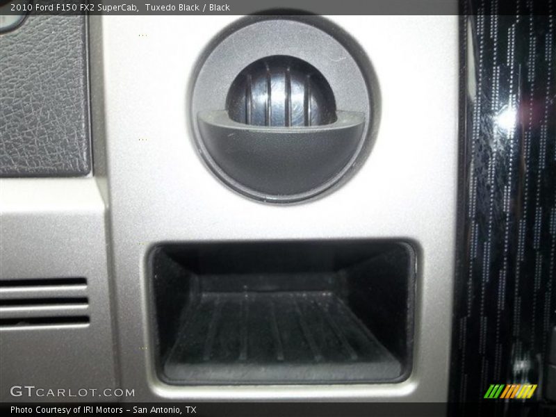 Tuxedo Black / Black 2010 Ford F150 FX2 SuperCab