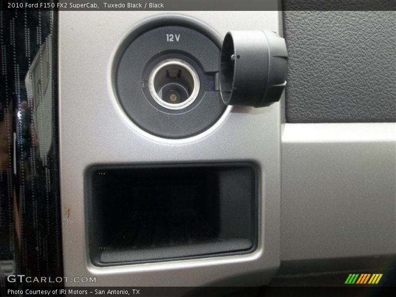 Tuxedo Black / Black 2010 Ford F150 FX2 SuperCab