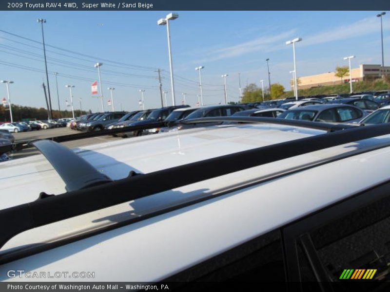 Super White / Sand Beige 2009 Toyota RAV4 4WD