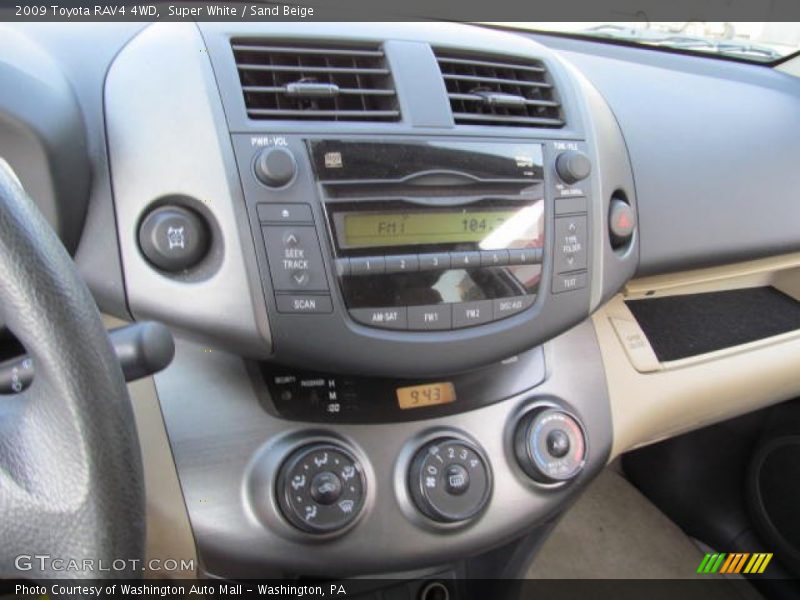 Super White / Sand Beige 2009 Toyota RAV4 4WD