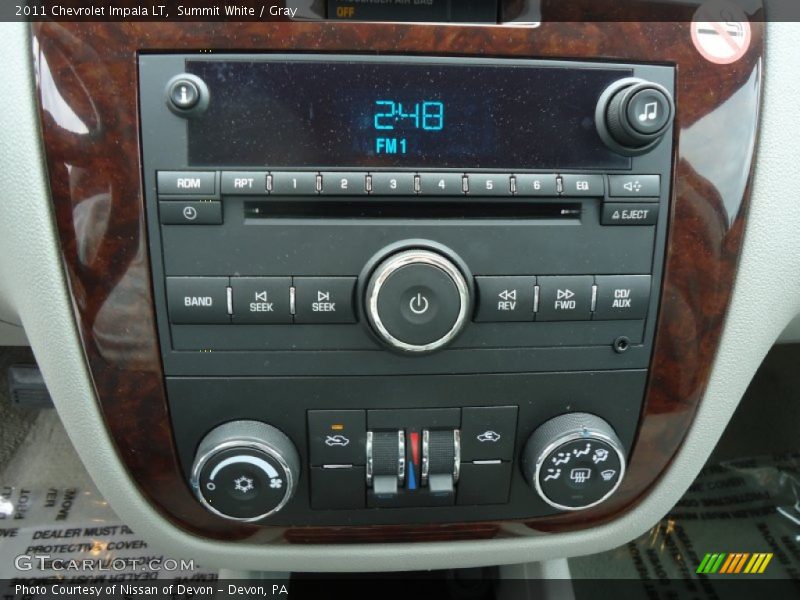 Summit White / Gray 2011 Chevrolet Impala LT