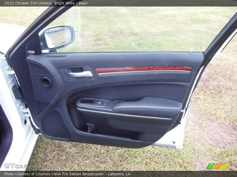 Bright White / Black 2012 Chrysler 300 Limited