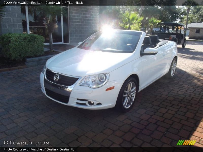 Candy White / Titan Black 2009 Volkswagen Eos Lux