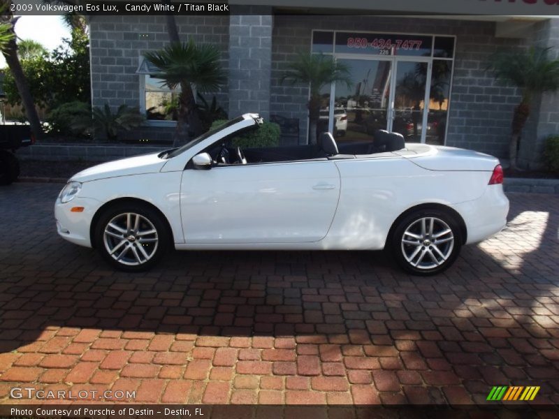 Candy White / Titan Black 2009 Volkswagen Eos Lux