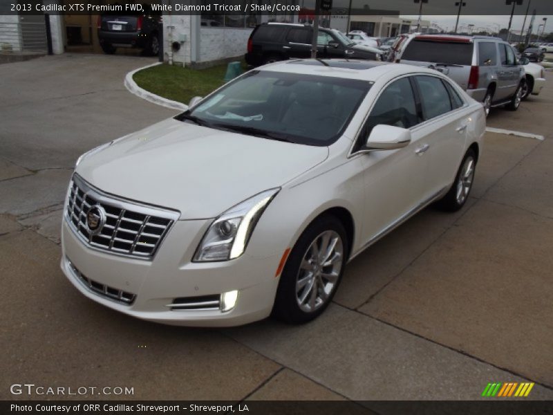 White Diamond Tricoat / Shale/Cocoa 2013 Cadillac XTS Premium FWD